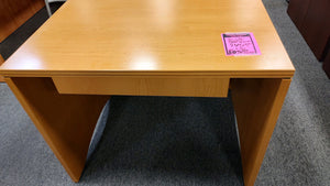 R110 30"x 36" Pine Student Used Desk $74.98