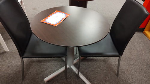 R202 3Pc Round Brown Used Table w/2 Black Chairs $79.95 - 1 Only!