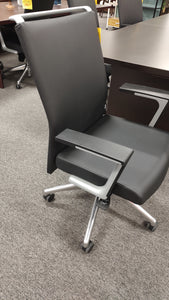 R2019 Black/Chrome Executive Used Chair $199.95