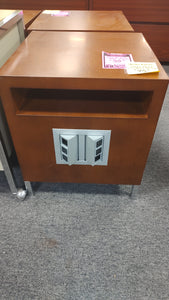 R7701 20"x20" Cherry Used Table w/Outlets $49.95