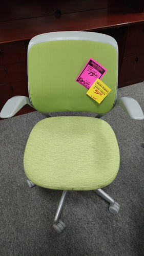 R601 Green Mesh Back Used Chair $59.98