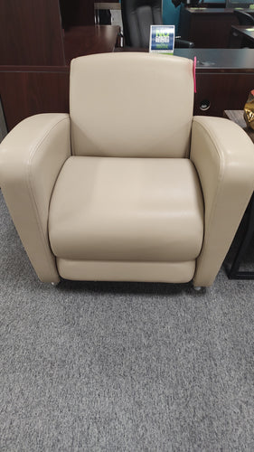 R1222 Beige Leather Lounge Used Chair $299.98