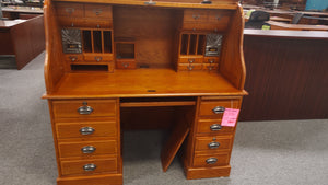 R4444 33"x 54" Oak Roll Top Used Desk $599.95 - 1 Only!